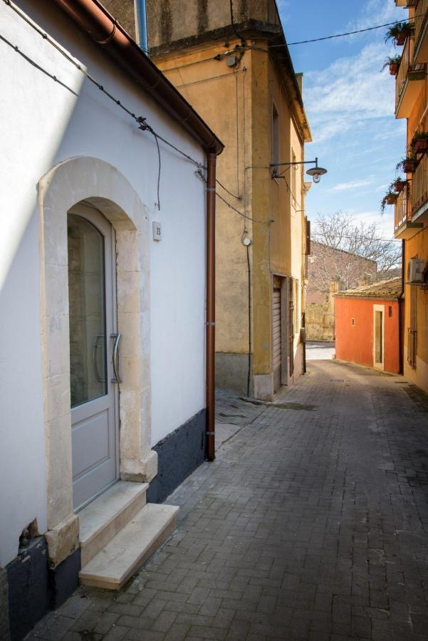 Il Piccolo Loft Holiday Home Palazzolo Acreide Kültér fotó